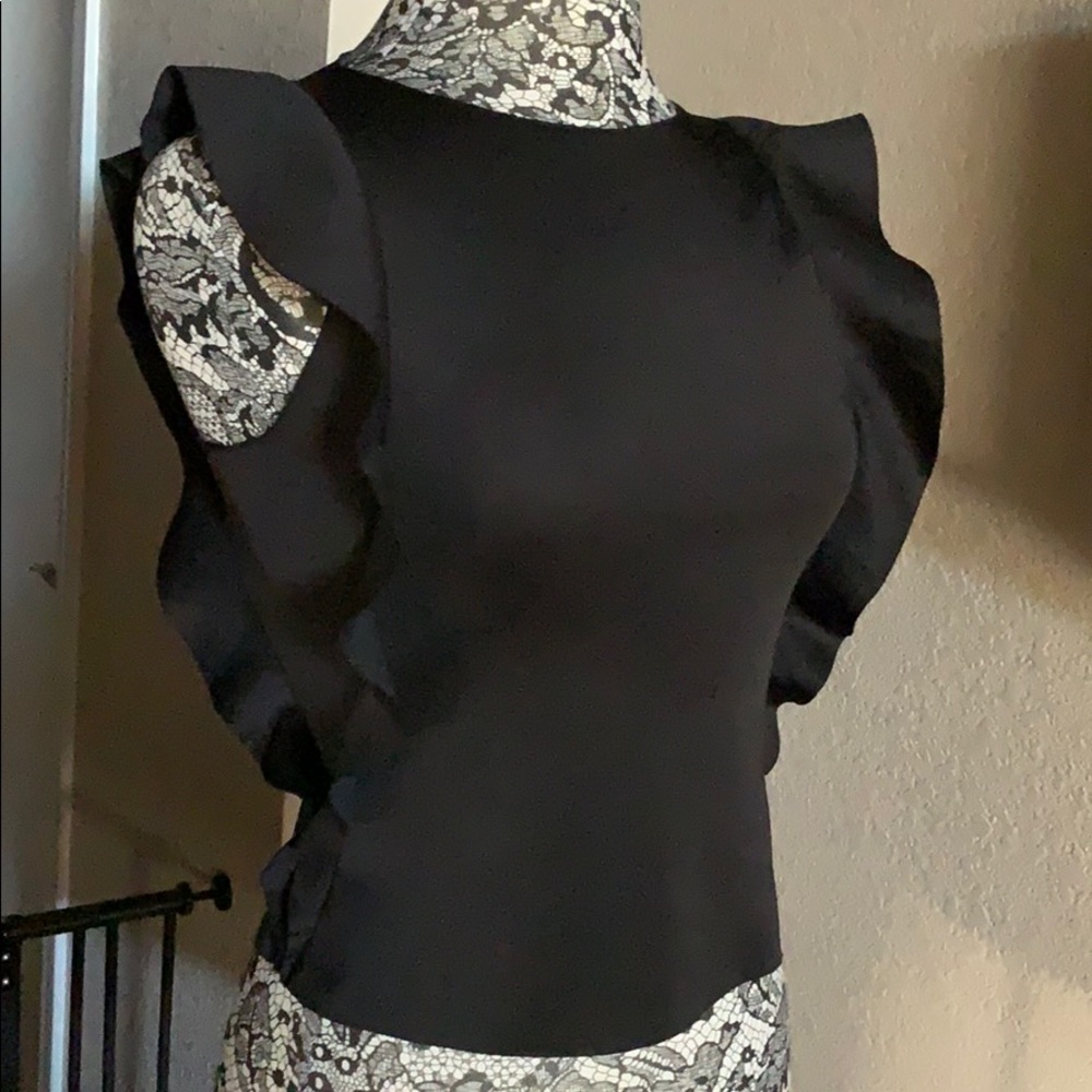 Saks Fifth Avenue Red label S/P Top